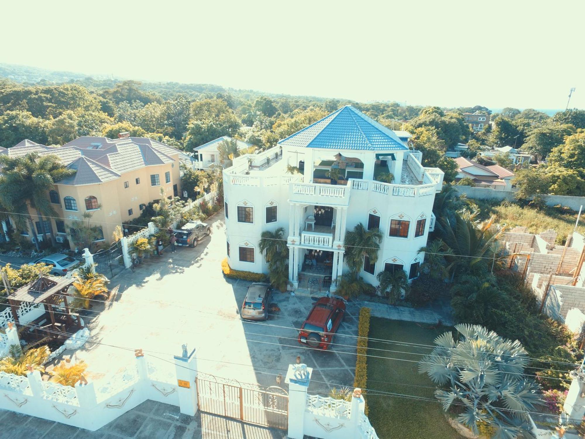Little Savoy Guest House New Runaway Bay Luaran gambar