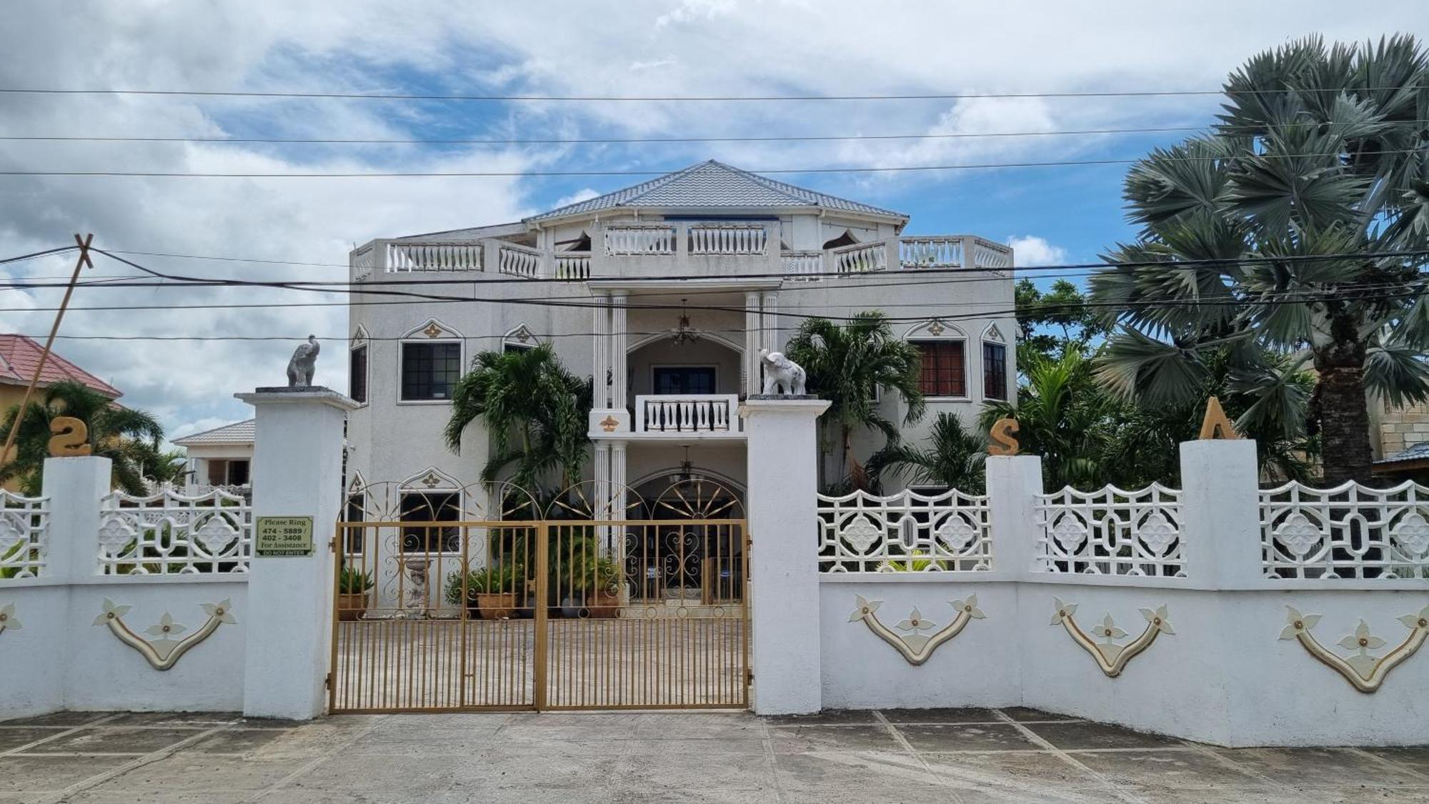 Little Savoy Guest House New Runaway Bay Luaran gambar