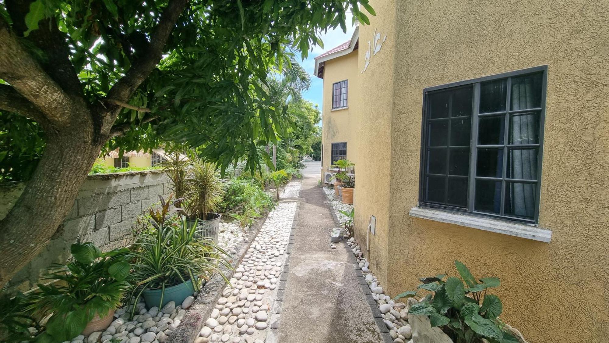 Little Savoy Guest House New Runaway Bay Luaran gambar