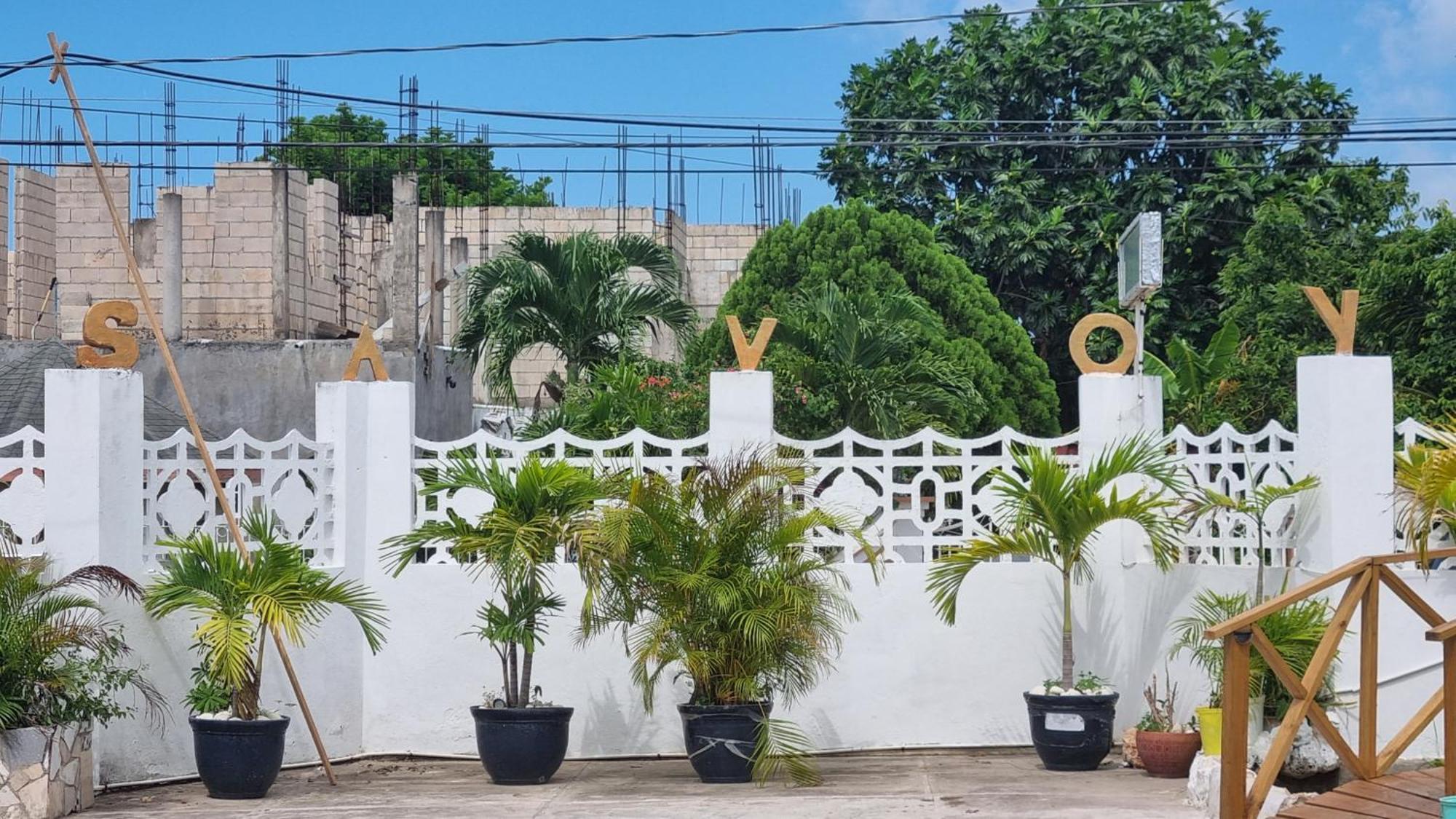 Little Savoy Guest House New Runaway Bay Luaran gambar