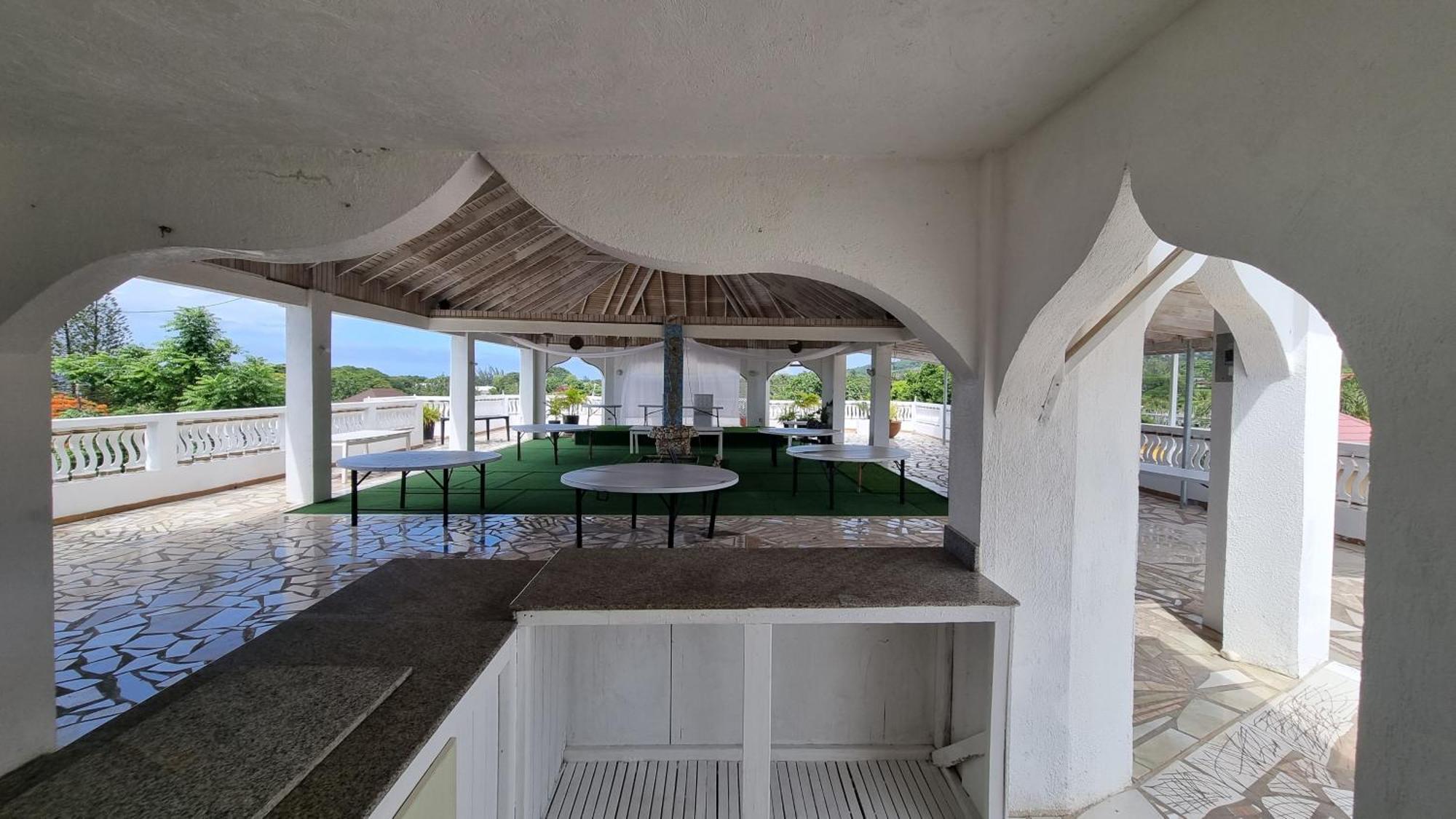Little Savoy Guest House New Runaway Bay Luaran gambar